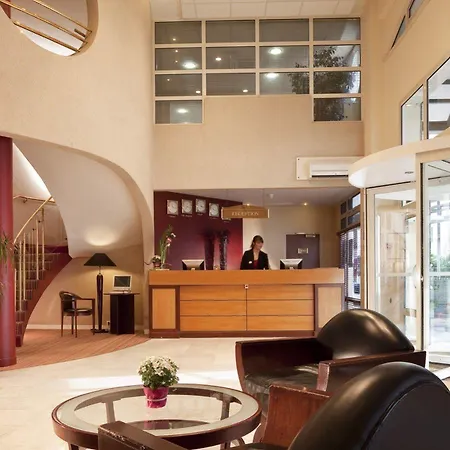 Hotell L'amiraute 4*