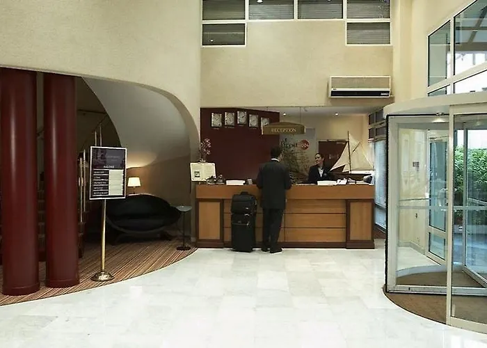 Ξενοδοχείο L'amiraute 4*