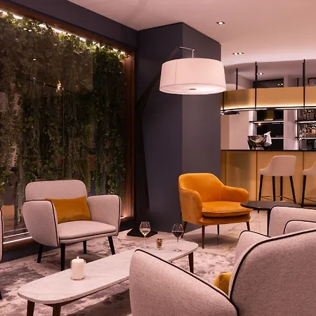 Hotel L'amirauté 4*