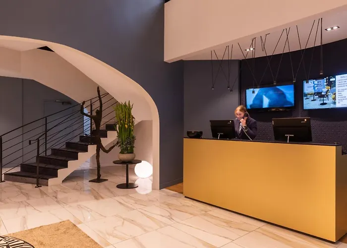 L'amiraute Ξενοδοχείο