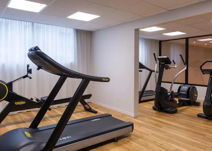 מלון L'amiraute 4*